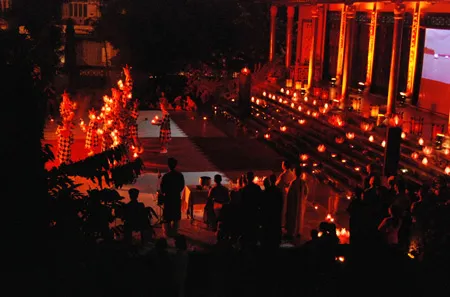 Festival Huế 2010:Tái diễn múa “Lục cúng hoa đăng” ảnh 2