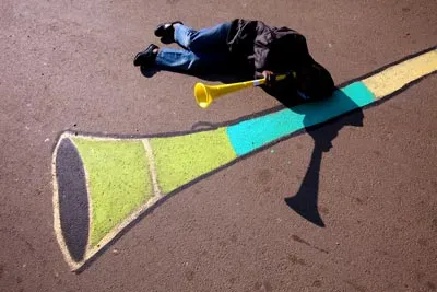 Kèn vuvuzela được xem là "vũ khí lợi hại" của các CĐV chủ nhà Nam Phi