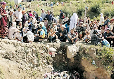 Chính phủ lâm thời Kyrgyzstan cảnh báo bạo loạn có thể lan tới thủ đô