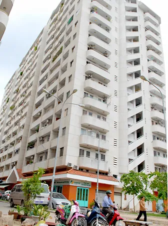 Mỏi mòn đợi sổ hồng