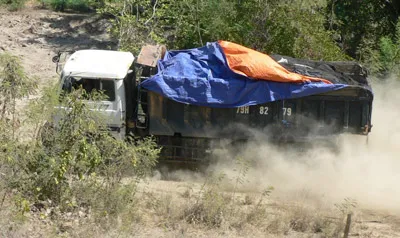 Hyundai Vinashin lại thải hạt nix