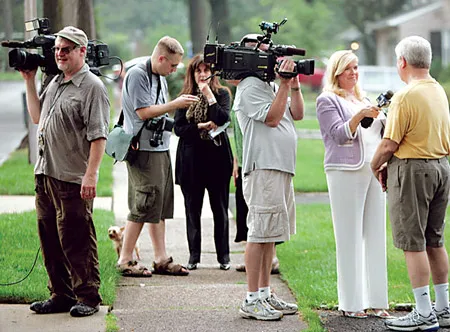 Mỹ bắt 11 người tình nghi làm gián điệp cho Nga