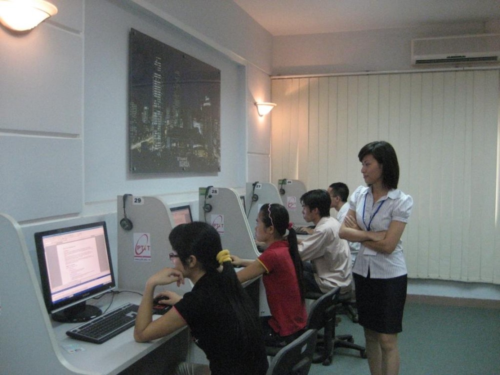 Candidates of the competition do tests in Vietnam (Filed)