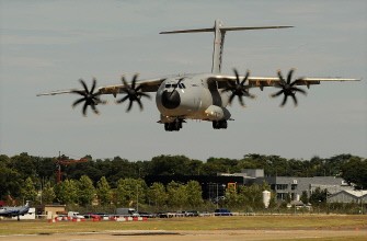 An Airbus Military A400M aircraft lands following an air display during the Farnborough International Airshow on July 19, 2010. AFP