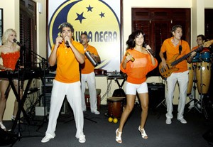 Luna Negra play at Saigon Saigon Bar (Photo: Thuy Nguyen)