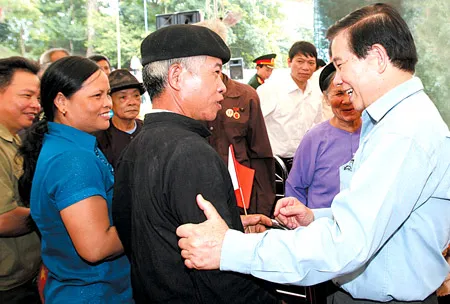 Khuyến khích người dân trồng rừng và làm giàu từ rừng