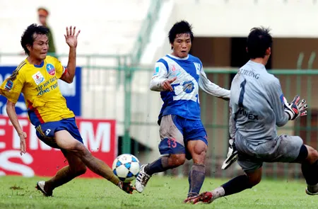 Vòng đấu thứ 17 V-League 2010 (ngày 4-7): No dồn, đói góp