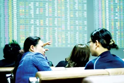 Kết quả kinh doanh quý II của các DN: Lo nhiều hơn