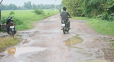 Mong sớm sửa đường Võ Văn Điều