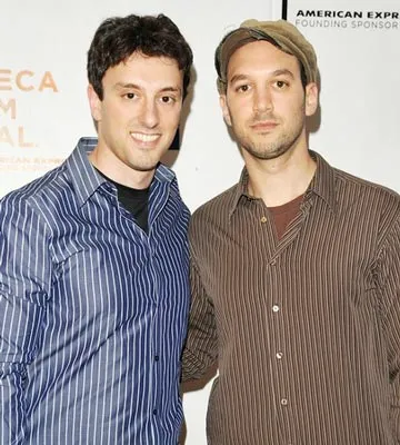 Anh em nhà Zimbalist trong buổi ra mắt bộ phim “The two Escobars”.