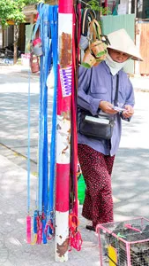 “Rác” trên cao