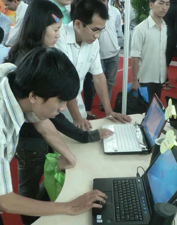 Sản xuất và kinh doanh phần cứng - Xây dựng chiến lược “người đi sau”