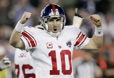 Cầu thủ bóng bầu dục Eli Manning