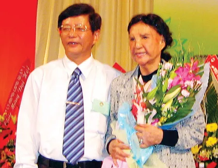 Một phụ nữ Pakistan trở thành thương binh Việt Nam