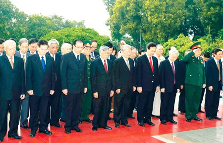 Tri ân các thế hệ đã cống hiến máu xương cho độc lập dân tộc