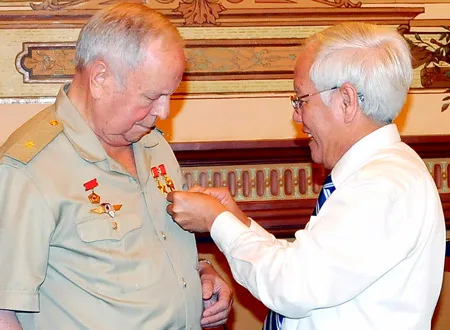 Nhà du hành vũ trụ Victor Gorbatko: Trở lại Việt Nam như được về nhà
