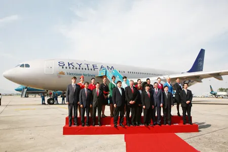 “SkyTeam chào mừng Vietnam Airlines”