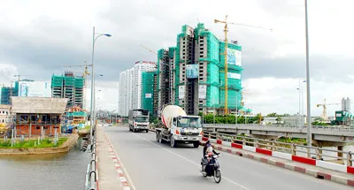 Nhà Bè, mai lên phố