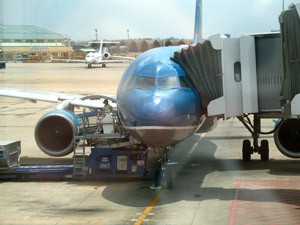 Vietnam Airlines aircraft at Tan Son Nhat Airport in Ho Chi Minh City (Photo: Truong Van)