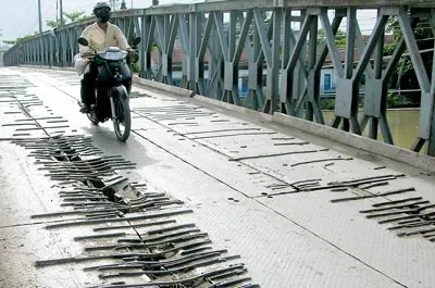 Nhà thầu Trung Quốc “Trùm mền” hàng loạt cầu tại ĐBSCL