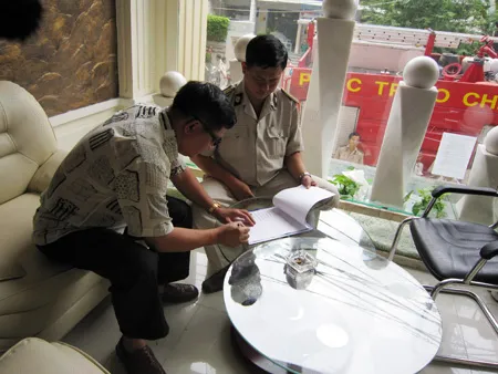 Sáng  nay 6-8, tiến hành cưỡng chế tòa nhà 24 Thái Văn Lung – Quận 1