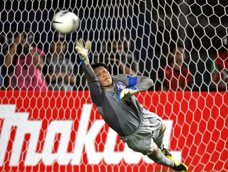 Chia tay “người nhện” Lee Woon-Jae