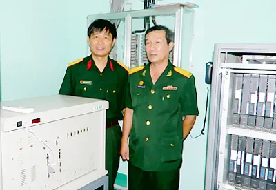 Nội địa hóa tổng đài liên lạc quân sự