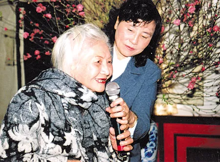 Nữ sĩ Ngân Giang: Những kỷ niệm từ buổi đầu cách mạng