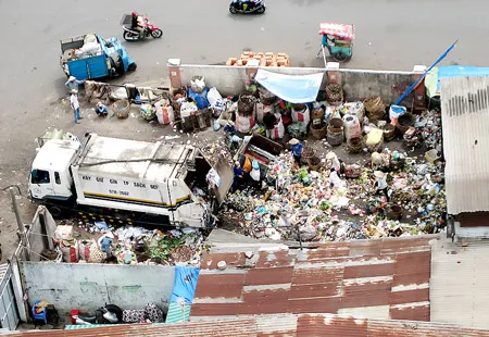 Bãi rác gây ô nhiễm khu dân cư