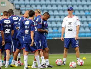 Laurent Blanc: “Không có trụ cột nào cả”