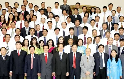 Thủ tướng Nguyễn Tấn Dũng và các đại biểu dự Đại hội thi đua yêu nước ngành nội vụ.