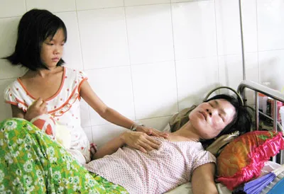 Tình cảnh khốn cùng của người mẹ trẻ