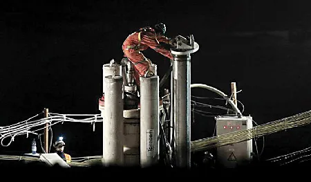 Vụ sập hầm mỏ ở Chile: 31 ngày không thấy mặt trời ảnh 4