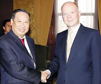 Việt Nam - Anh thiết lập quan hệ đối tác chiến lược