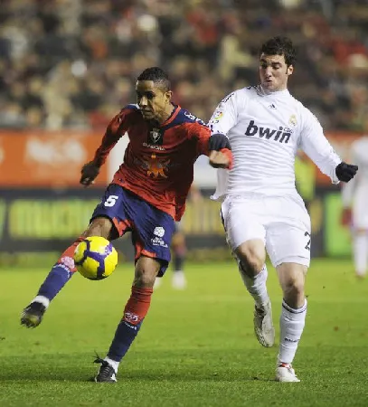 Barcelona (3) – Hercules (14): Ký ức 13 năm ảnh 2