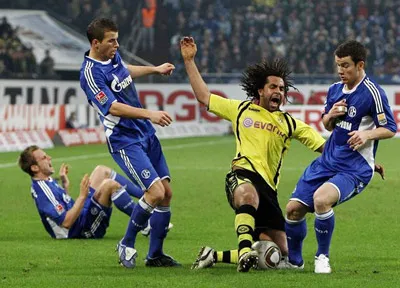 Vòng 4 - Bundesliga: Đại hội derby