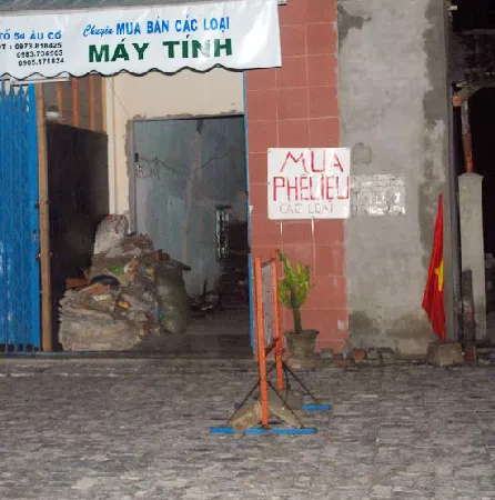 Đà Nẵng: Rò rỉ khí “lạ”, hàng chục người hoảng loạn