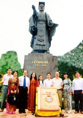 Hoàng Quang Thuận với những tập thơ “chấn động linh giác”