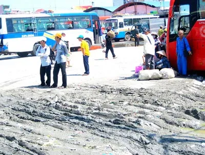 Nhếch nhác bãi đậu xe