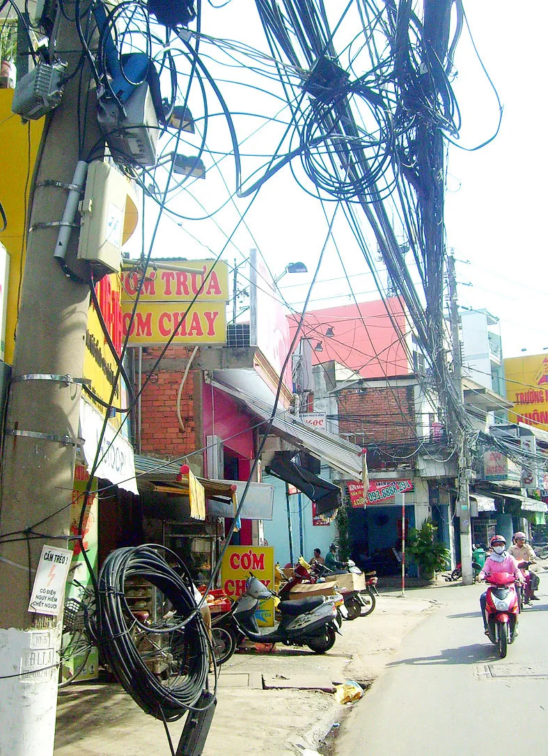 Chậm khắc phục dây cáp sà xuống đường