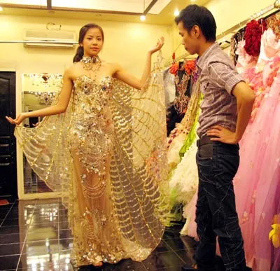 Á Hậu Kiều Khanh sẵn sàng cho cuộc thi Hoa Hậu Thế giới