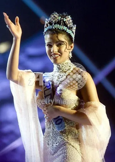 Top 15 Hoa hậu đẹp nhất trong lịch sử cuộc thi Hoa hậu Thế giới ảnh 10