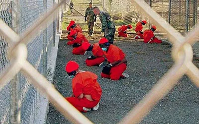 Nhà tù Guantanamo.