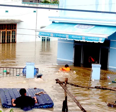 Các tỉnh Nam Trung bộ đối mặt với đợt lũ đặc biệt lớn