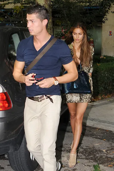 Sinh nhật tốn 100.000 bảng ảnh 3