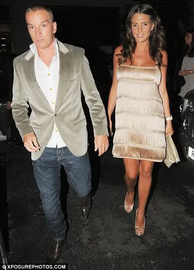 Sinh nhật tốn 100.000 bảng ảnh 2