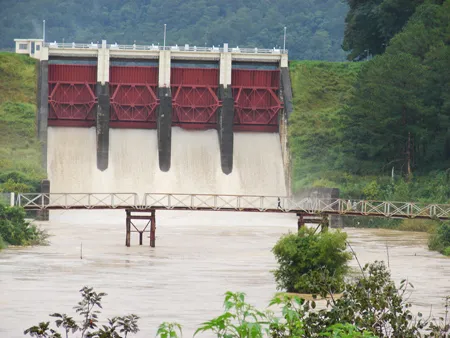 Phú Yên lại đối mặt với lũ dâng cao ảnh 3