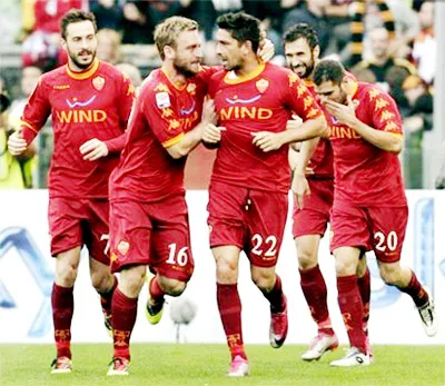 Vòng 10 Serie A 2010/2011: Lazio bị AS Roma chặn bước tiến