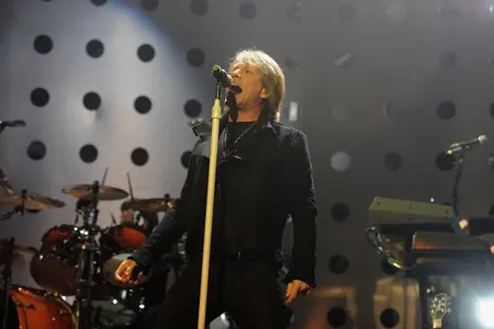 Nghệ sĩ Mỹ thống trị giải MTV châu Âu 2010 ảnh 4