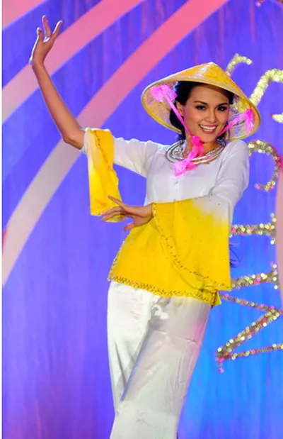 Cuộc thi Hoa hậu Trái đất 2010: Người đẹp Ấn Độ đoạt giải Hoa hậu Tài năng ảnh 6